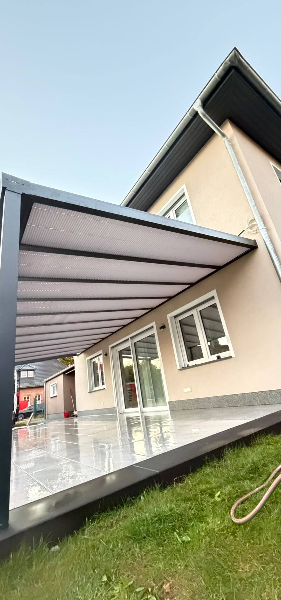 Spód dachu z plisami poddachowymi, widok z dołu