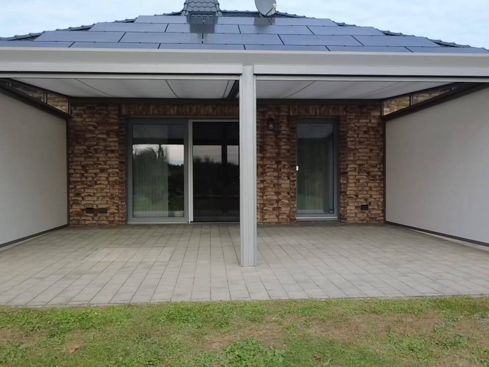 Zadaszenie tarasu Trendstyle Plus w Kolkwitz, 6500 × 4500 mm: zdjęcie 10