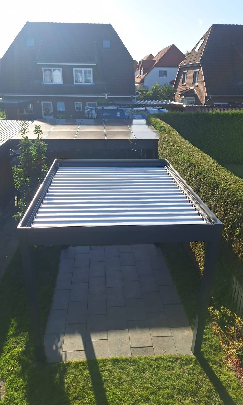 Pergola lamelowa z roletą zip w Neuenhagen pod Berlinem: zdjęcie 3